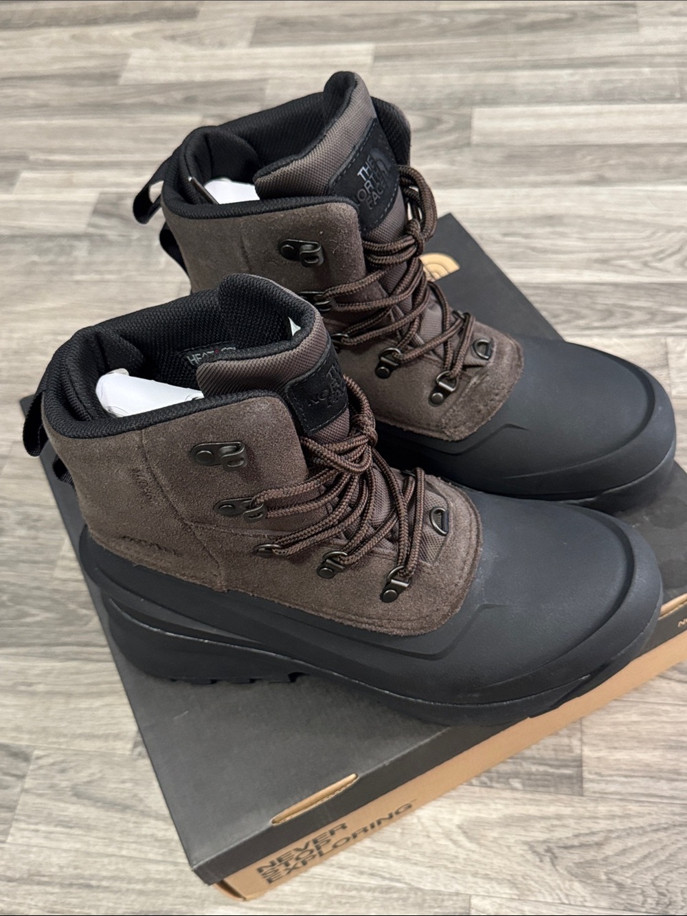 NEW The North Face men’s Chilkat V Lace waterproof boots